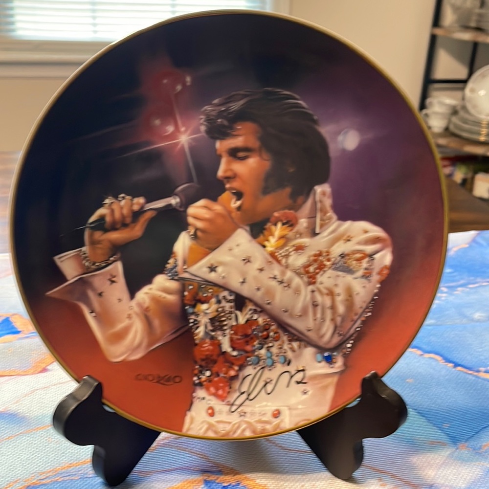 Elvis Collector Plate